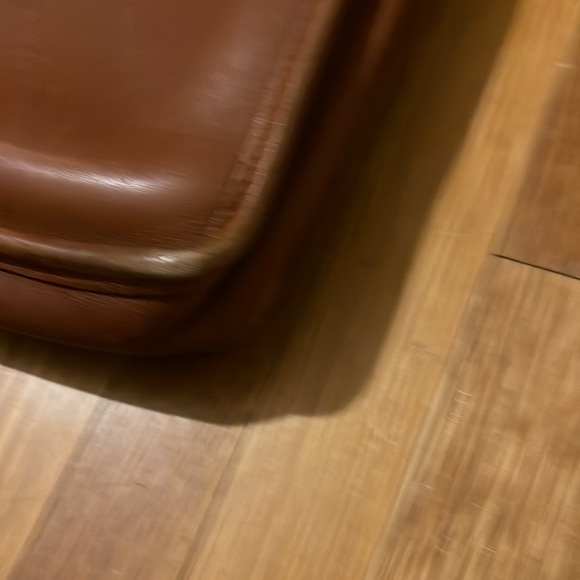 COACH Vintage 90s USA Station Slim Classic British Tan Cognac Leather Messenger - Picture 8 of 16